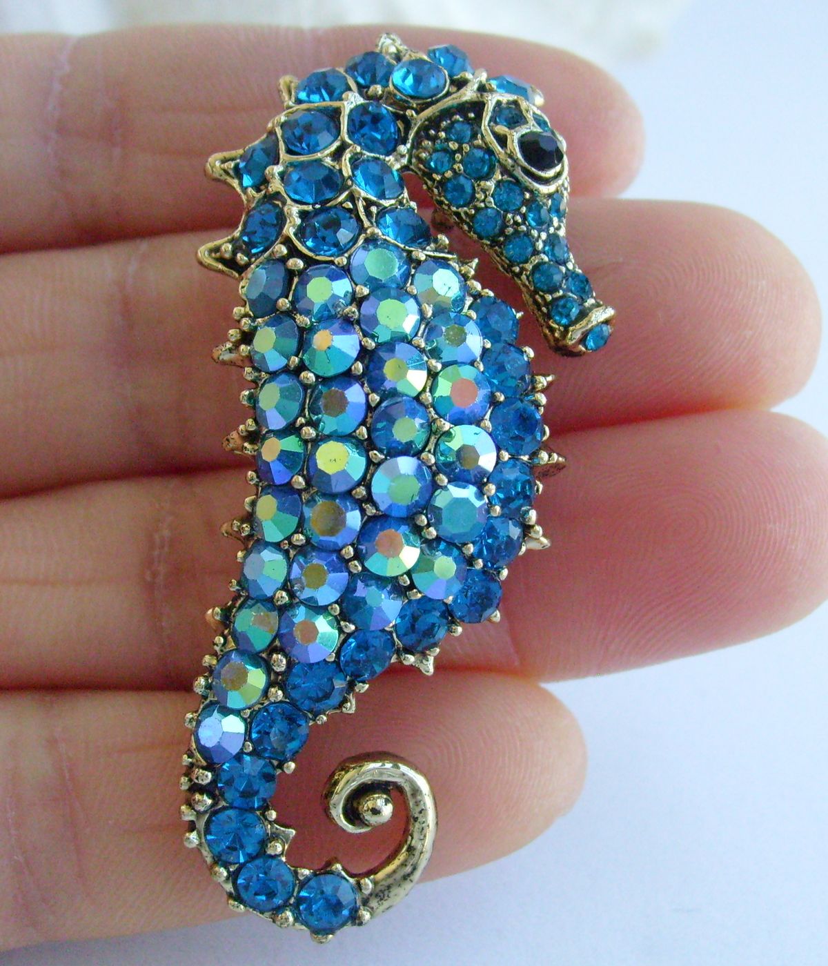 Sindary Costume Jewelry Animal Seahorse Brooch Pin Pendant Turquoise Rhinestone Crystal SP02254C15