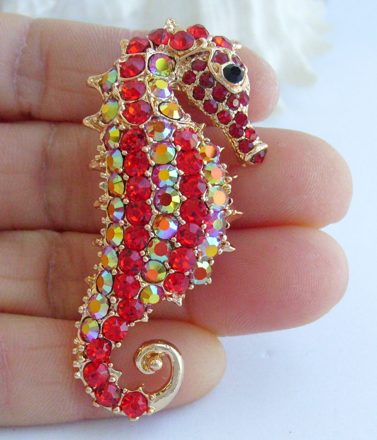 Sindary Costume Jewelry Animal Seahorse Brooch Pin Pendant Red Rhinestone Crystal SP02254C23