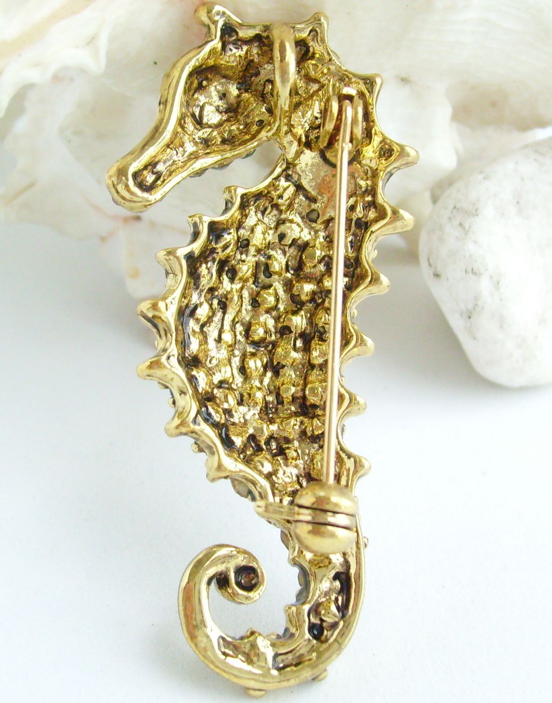 Sindary Costume Jewelry Animal Seahorse Brooch Pin Pendant Multicolor Rhinestone Crystal SP02254C4