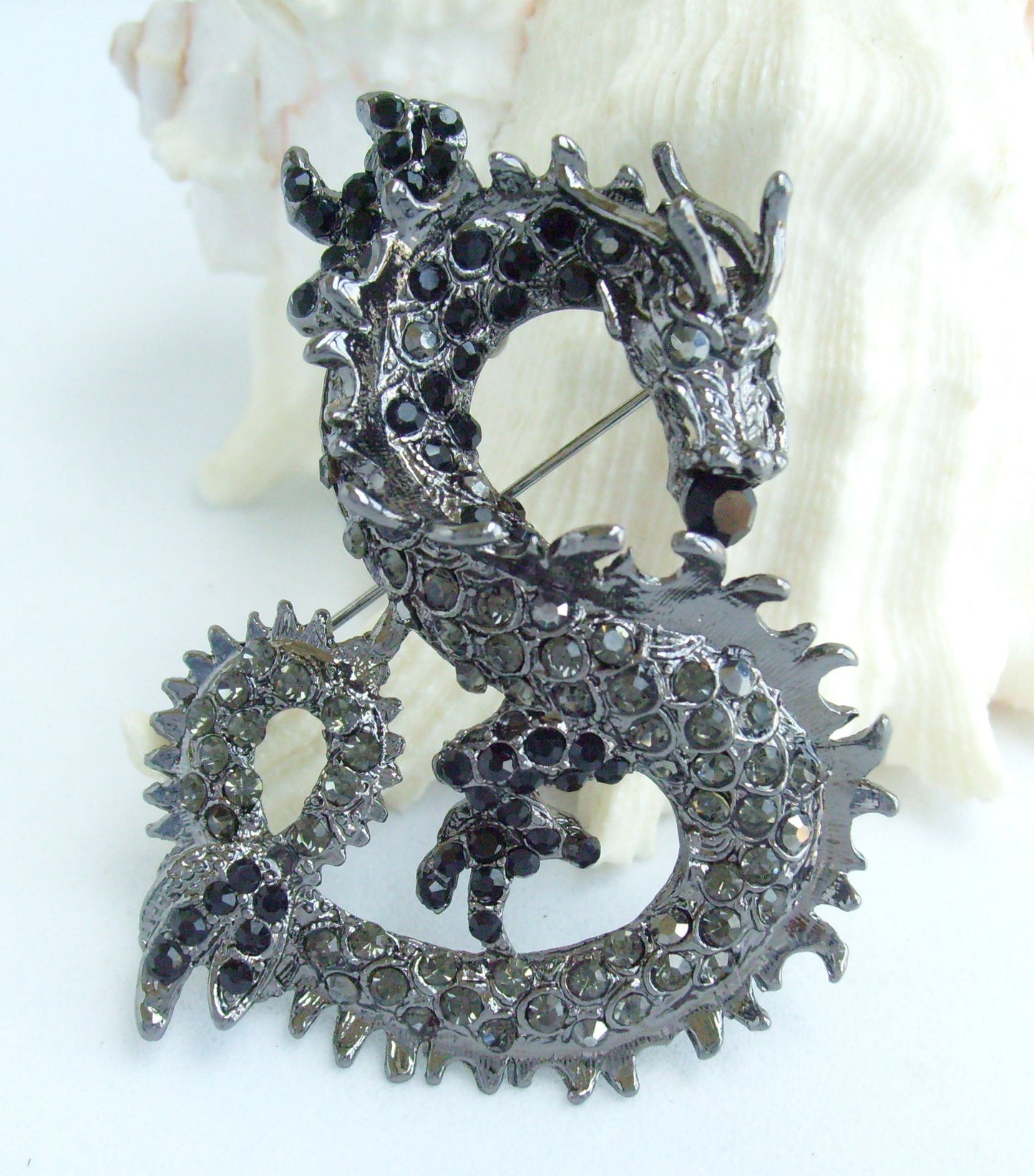 Sindary Costume Jewelry Unique Dragon Brooch Pin Pendant Black Gray Rhinestone Crystal SP02980C11