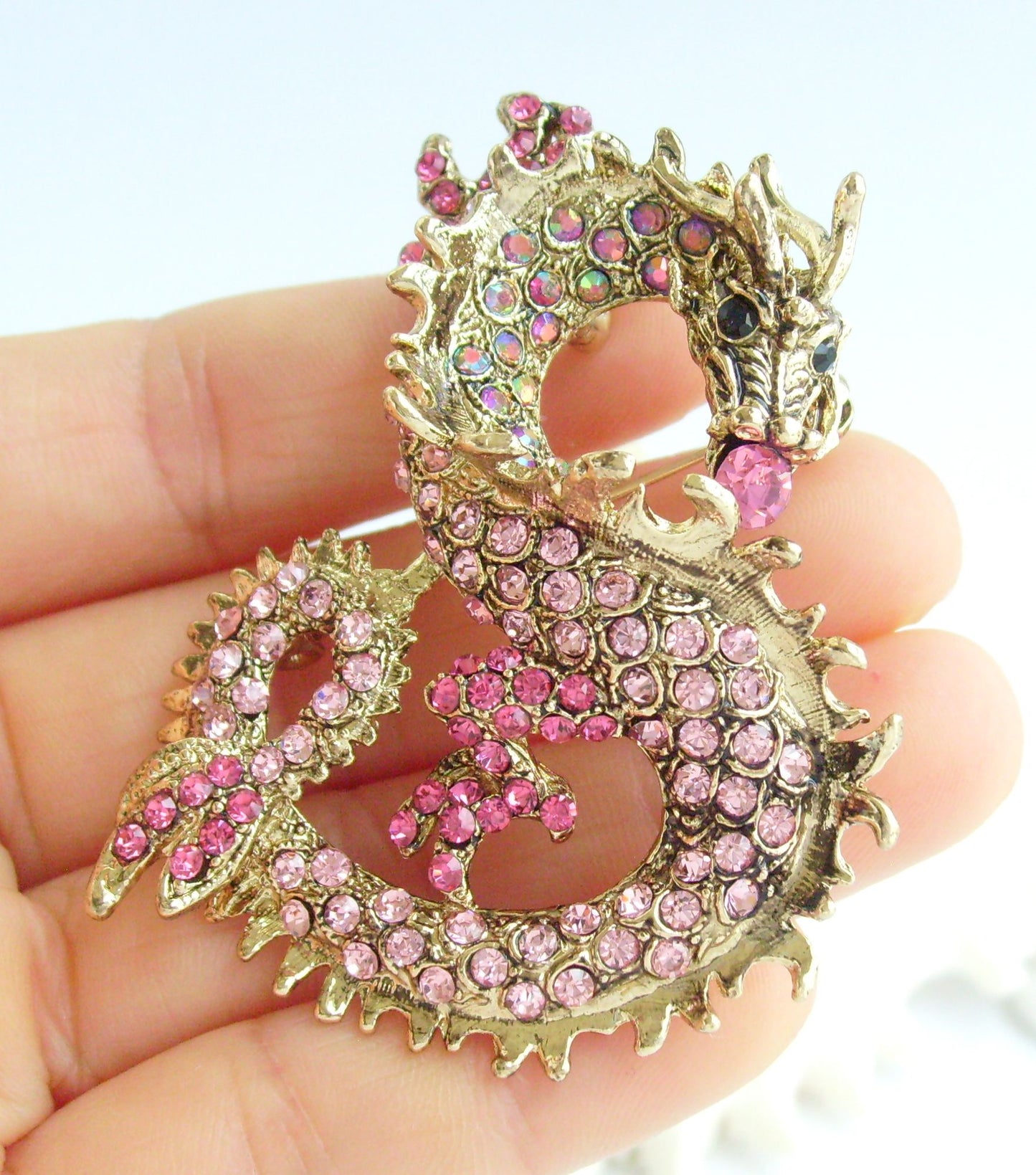 Sindary Costume Jewelry Unique Dragon Brooch Pin Pendant Pink Rhinestone Crystal SP02980C12