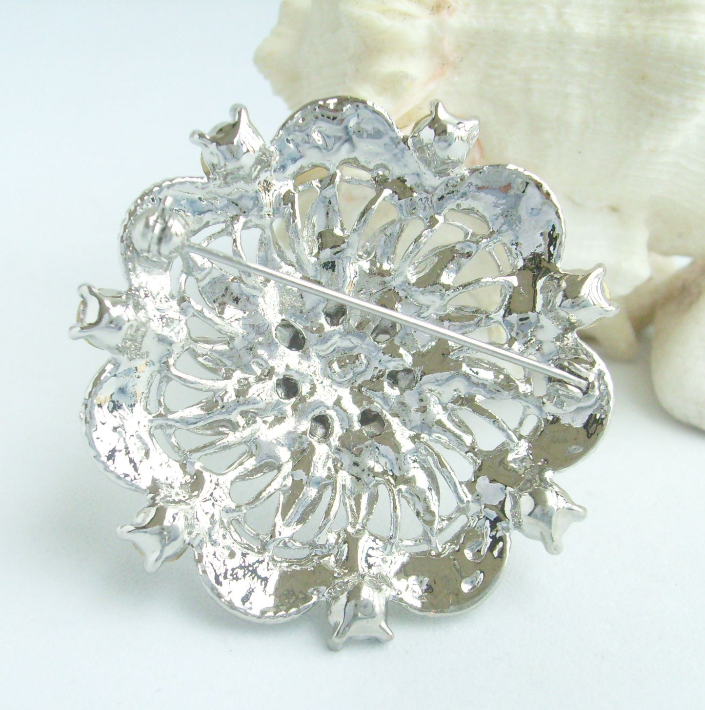 Sindary Wedding Costume Jewelry 2.2" Round Flower Brooch Pin Clear Rhinestone Crystal SP03328C1