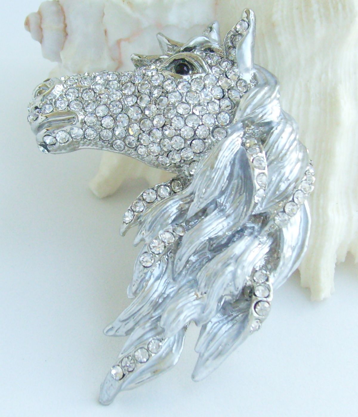 Sindary Costume Jewelry Art Style Animal Horse Brooch Pin Pendant Rhinestone Crystal SP06535C2