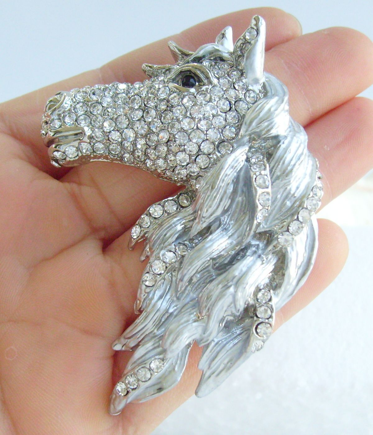 Sindary Costume Jewelry Art Style Animal Horse Brooch Pin Pendant Rhinestone Crystal SP06535C2