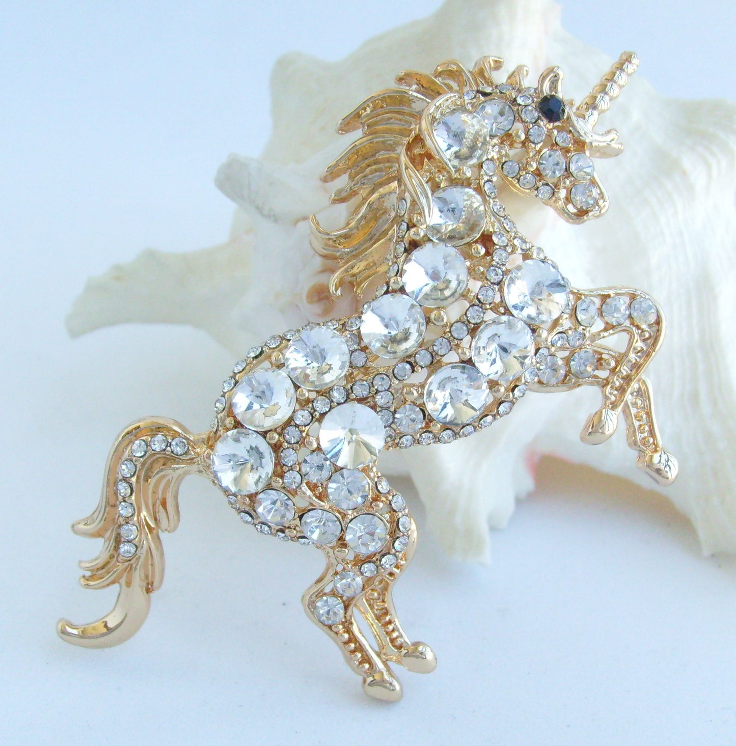 Sindary Costume Jewelry Unique Unicorn Horse Brooch Pin Pendant Clear Rhinestone Crystal SP06172C12