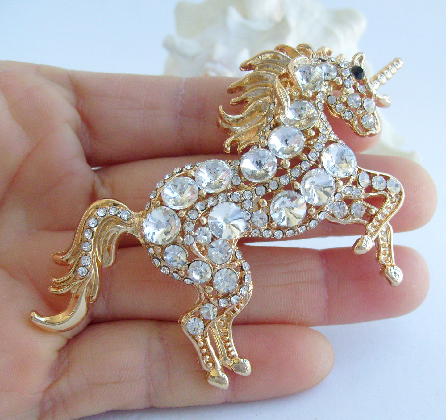 Sindary Costume Jewelry Unique Unicorn Horse Brooch Pin Pendant Clear Rhinestone Crystal SP06172C12