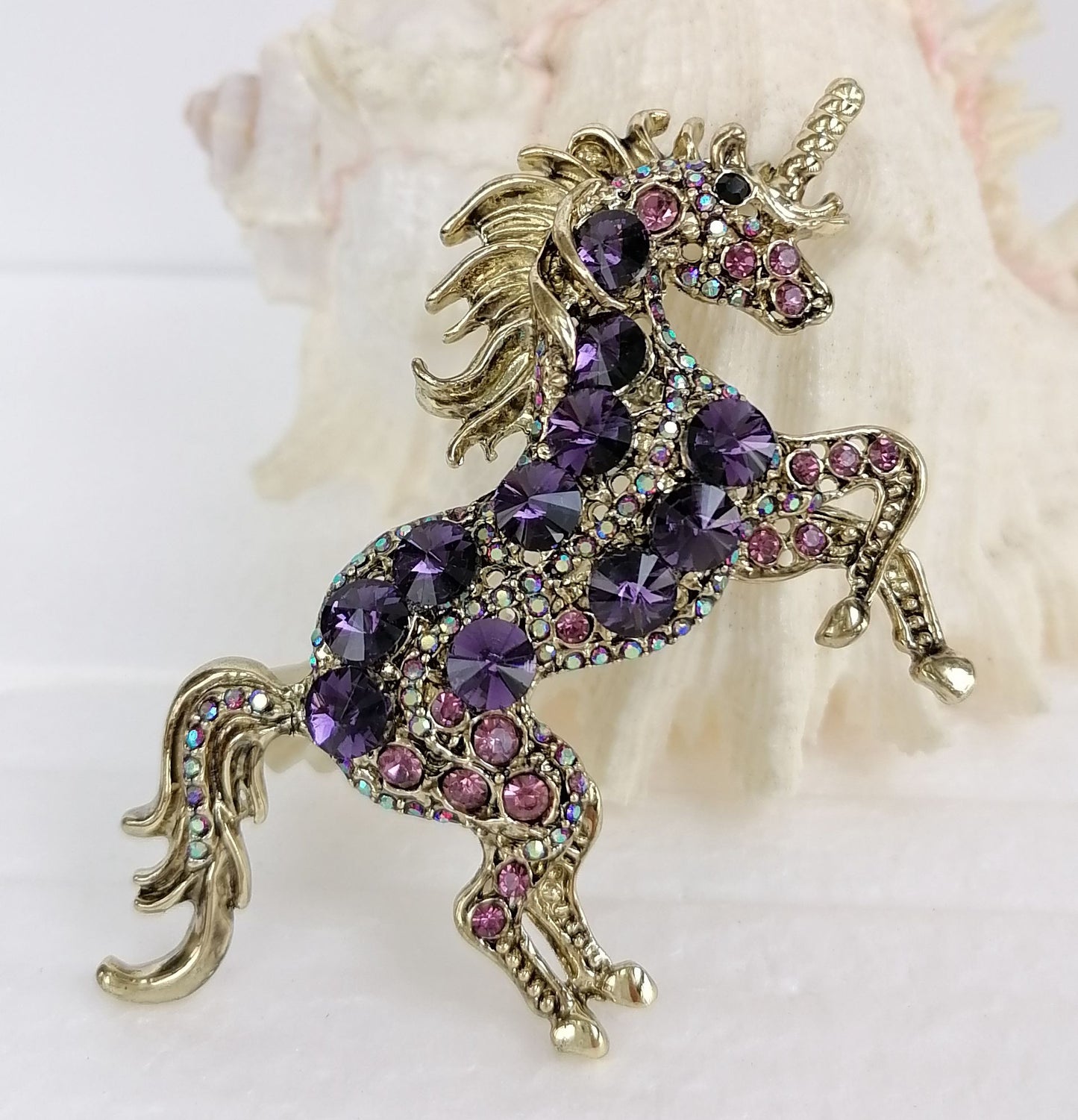 Sindary Costume Jewelry Unique Unicorn Horse Brooch Pin Pendant Dark Purple Rhinestone Crystal SP06172C17