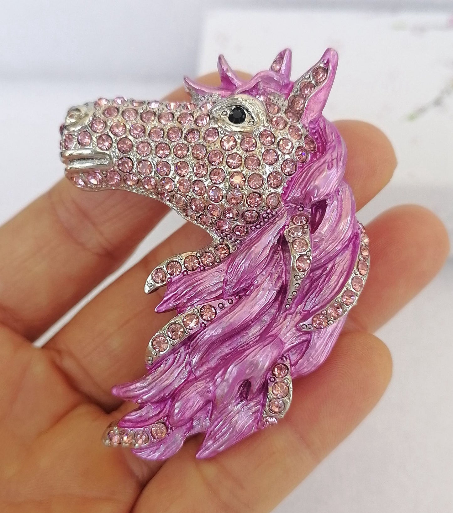 Sindary Costume Jewelry Art Style Animal Horse Brooch Pin Pendant Pink Rhinestone Crystal SP06535C7