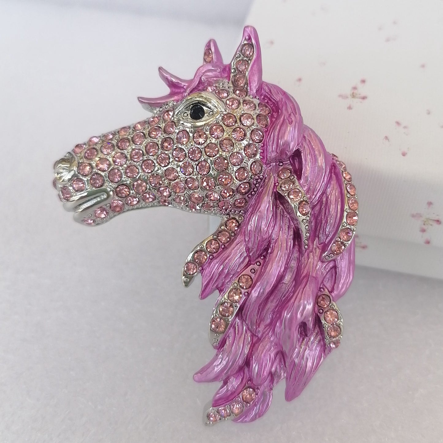 Sindary Costume Jewelry Art Style Animal Horse Brooch Pin Pendant Pink Rhinestone Crystal SP06535C7